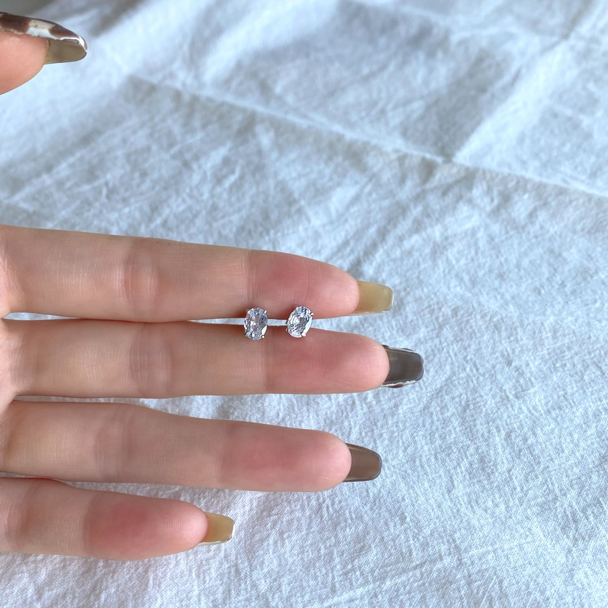 [AuraEcho]Oval Classic Dignified Elegant Earrings