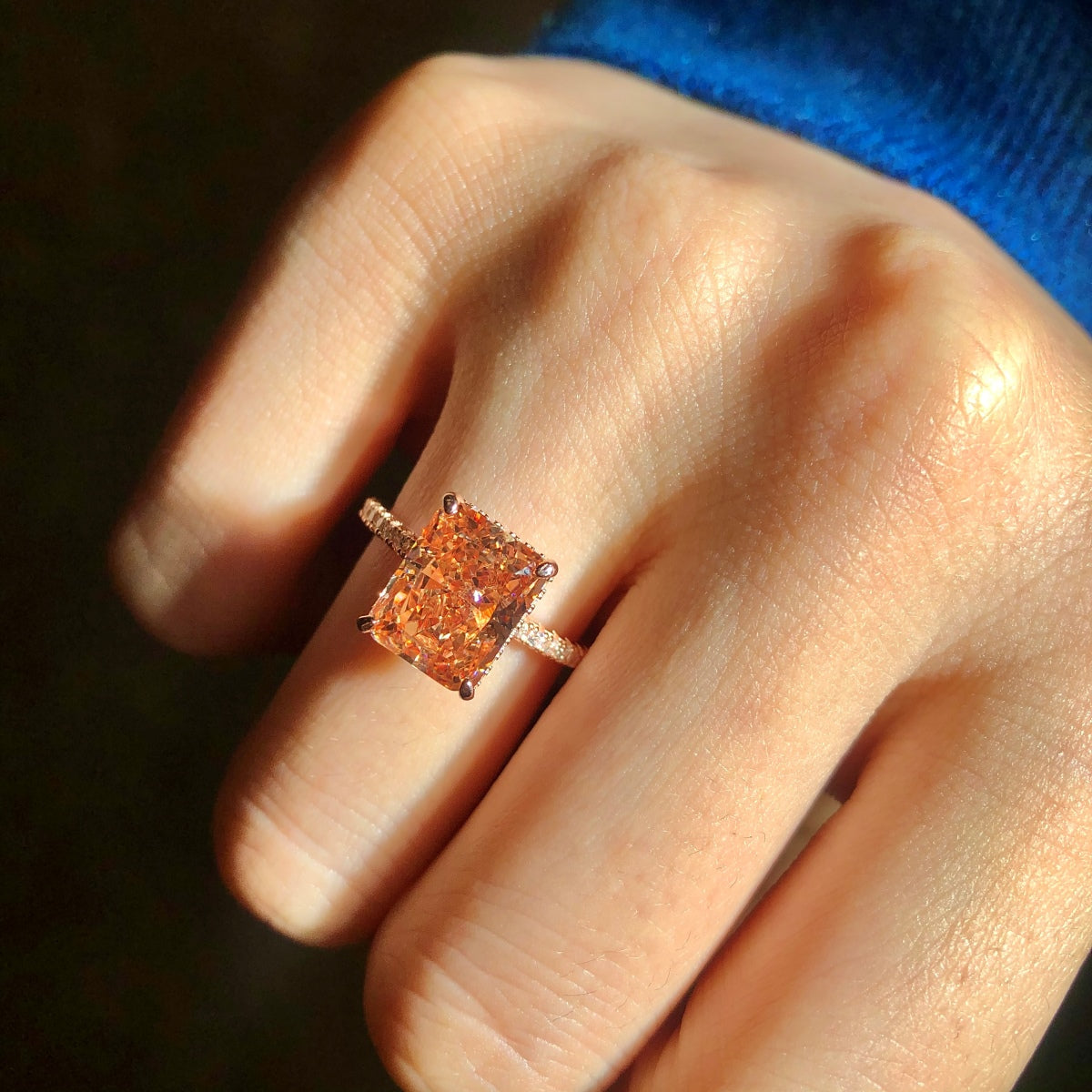[AuraEcho]4.0 Carat Luxurious Engagement Ring