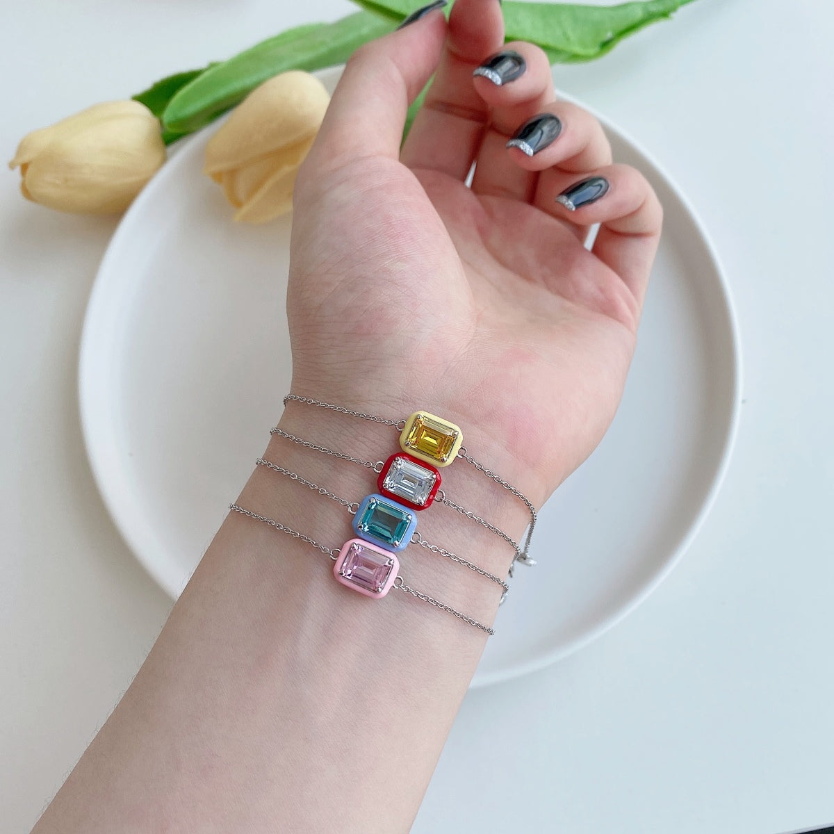 [AuraEcho]2.0 Carat Sparkling Colorful Emerald Cut Daily Bracelet