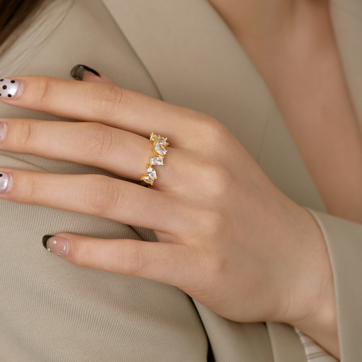[AuraEcho]Delicate Multi Cut Ring