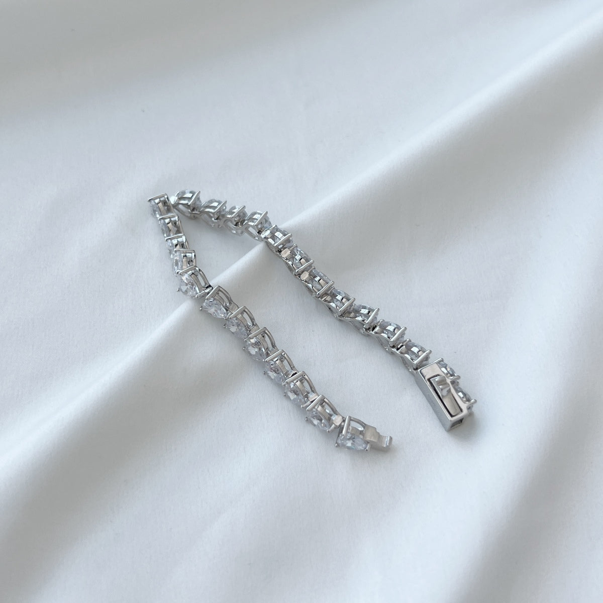 [AuraEcho]0.75 Carat Elegant Romantic Heart Shape Lover Bracelet