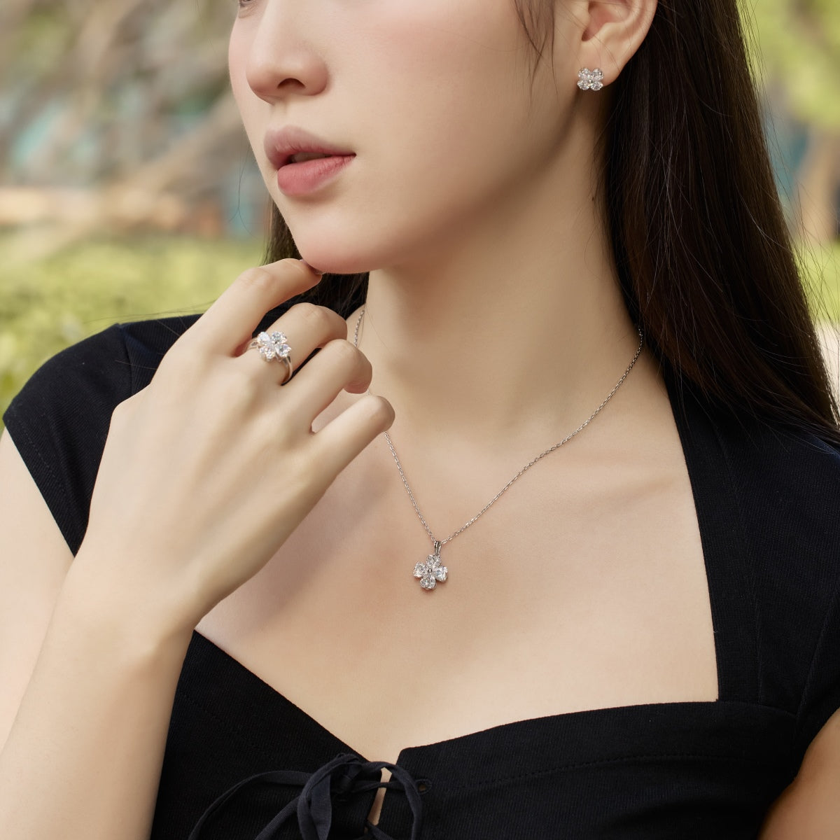 [AuraEcho]Heart-shaped Four-Leaf Clover Ball Ring
