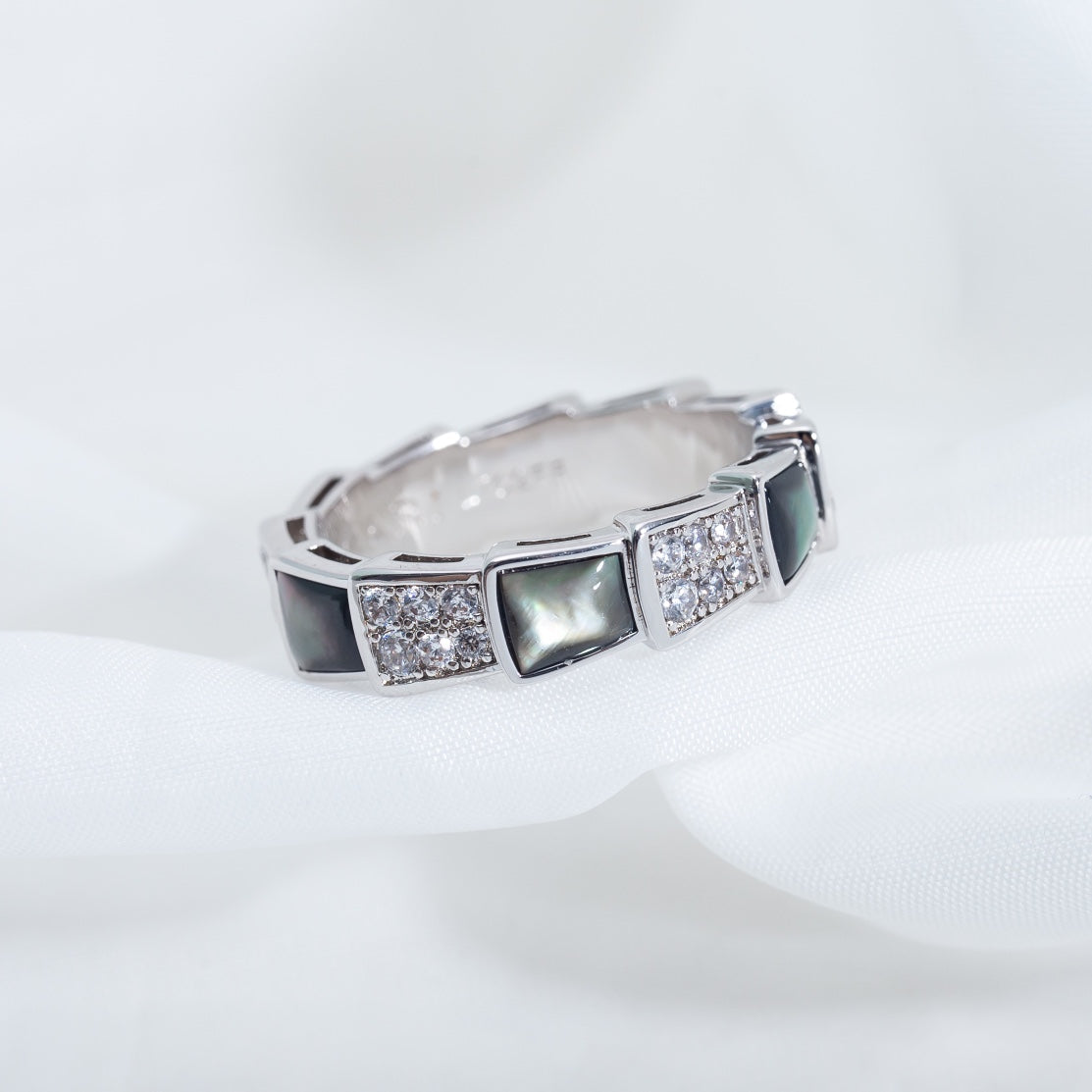 [AuraEcho]SERPENTI RING SILVER DIAMOND BLACK MOP 4MM