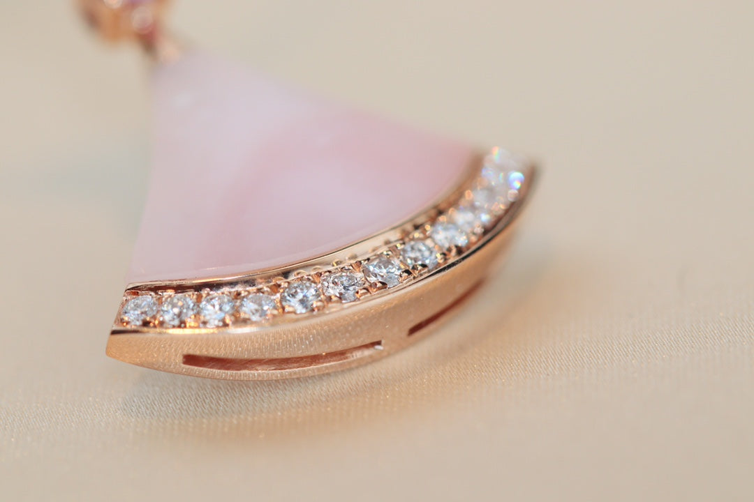 [AuraEcho]DREAM NECKLACE PINK MOP DIAMOND