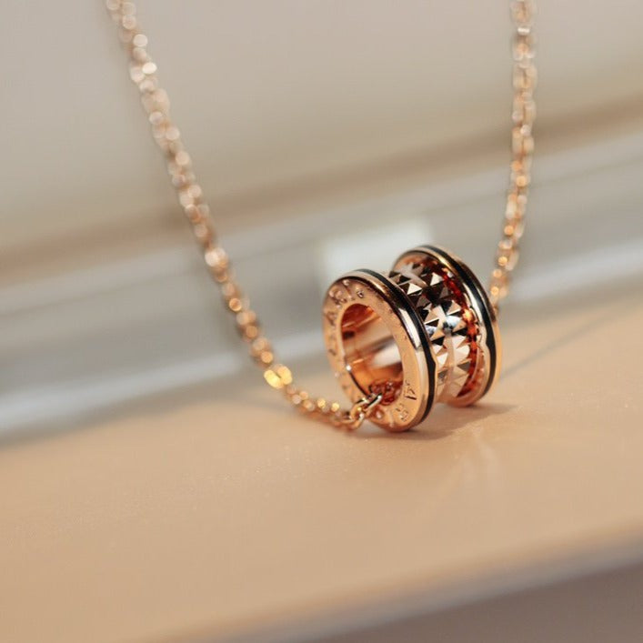 [AuraEcho]ZERO 1 ROCK PEDANT PINK GOLD BLACK NECKLACE
