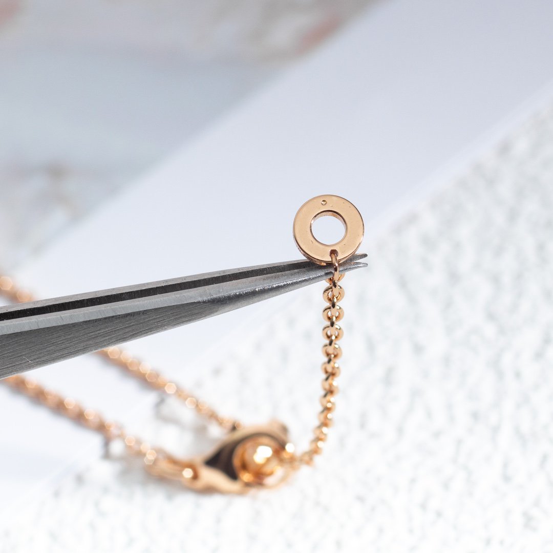 [AuraEcho]ZERO 1 WHITE CERAMIC PINK GOLD DIAMOND NECKLACE