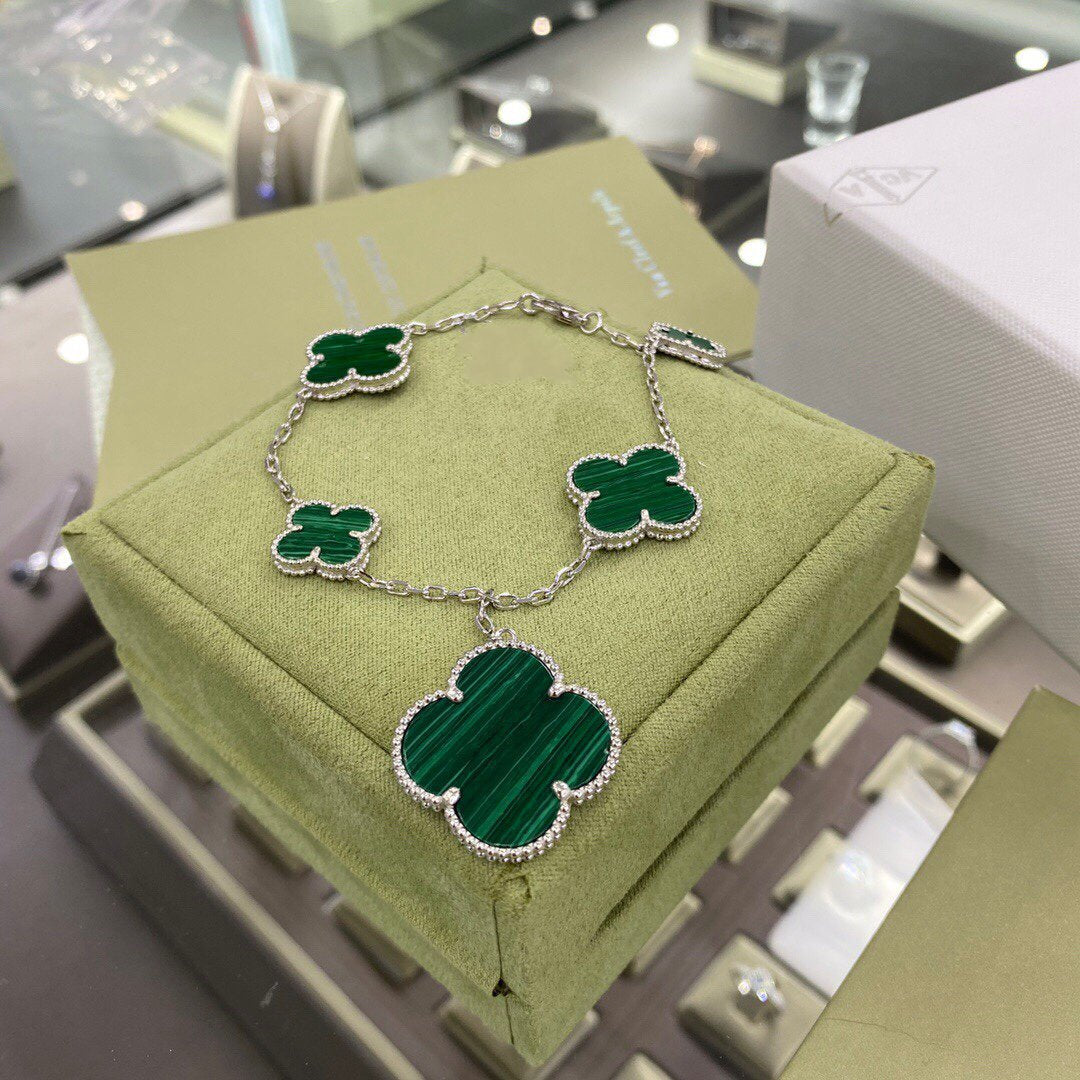[AuraEcho]CLOVER 5 MOTIFS SIVLER MALACHITE BRACELET