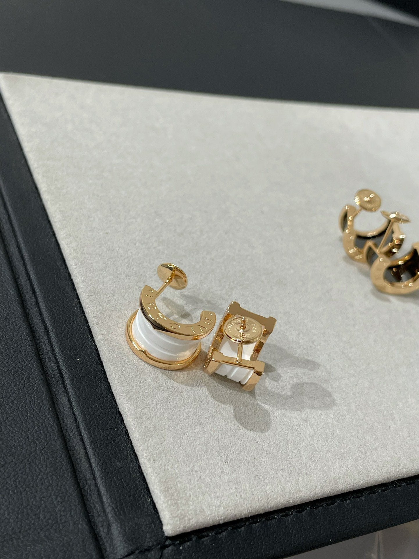 [AuraEcho]ZERO 1 PINK GOLD CERAMIC EARRINGS