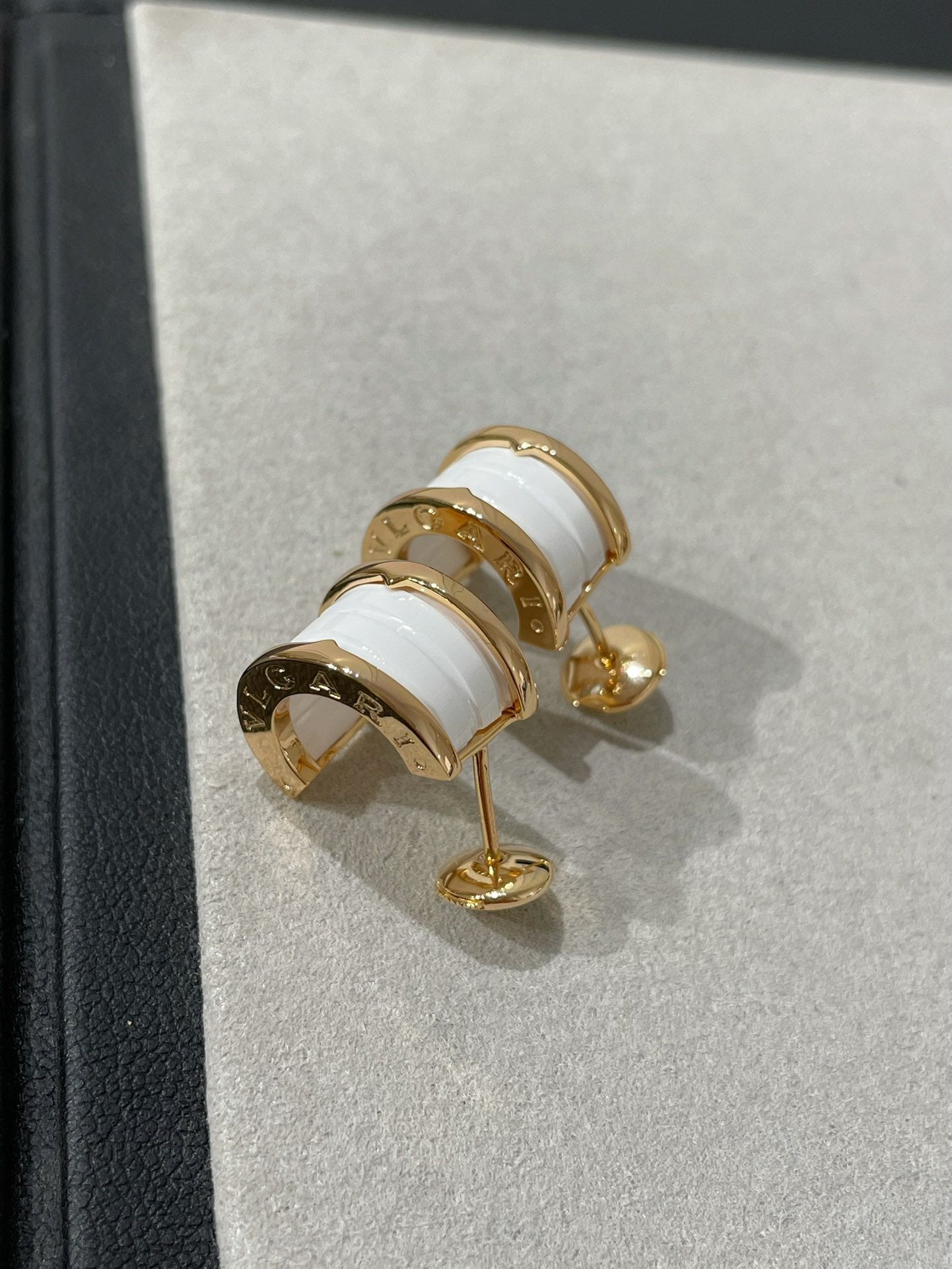 [AuraEcho]ZERO 1 PINK GOLD CERAMIC EARRINGS
