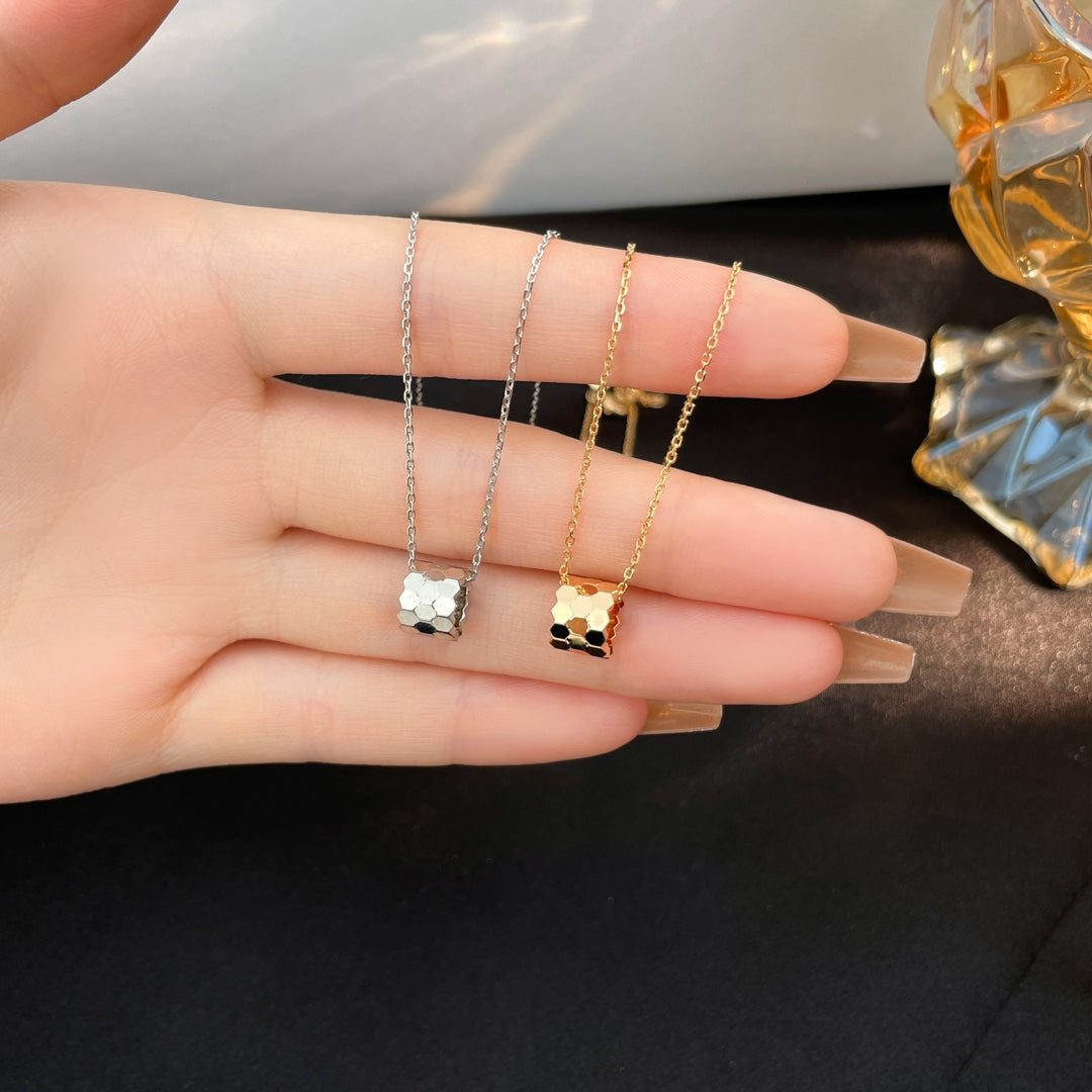 [AuraEcho]BEE MINI NECKLACE