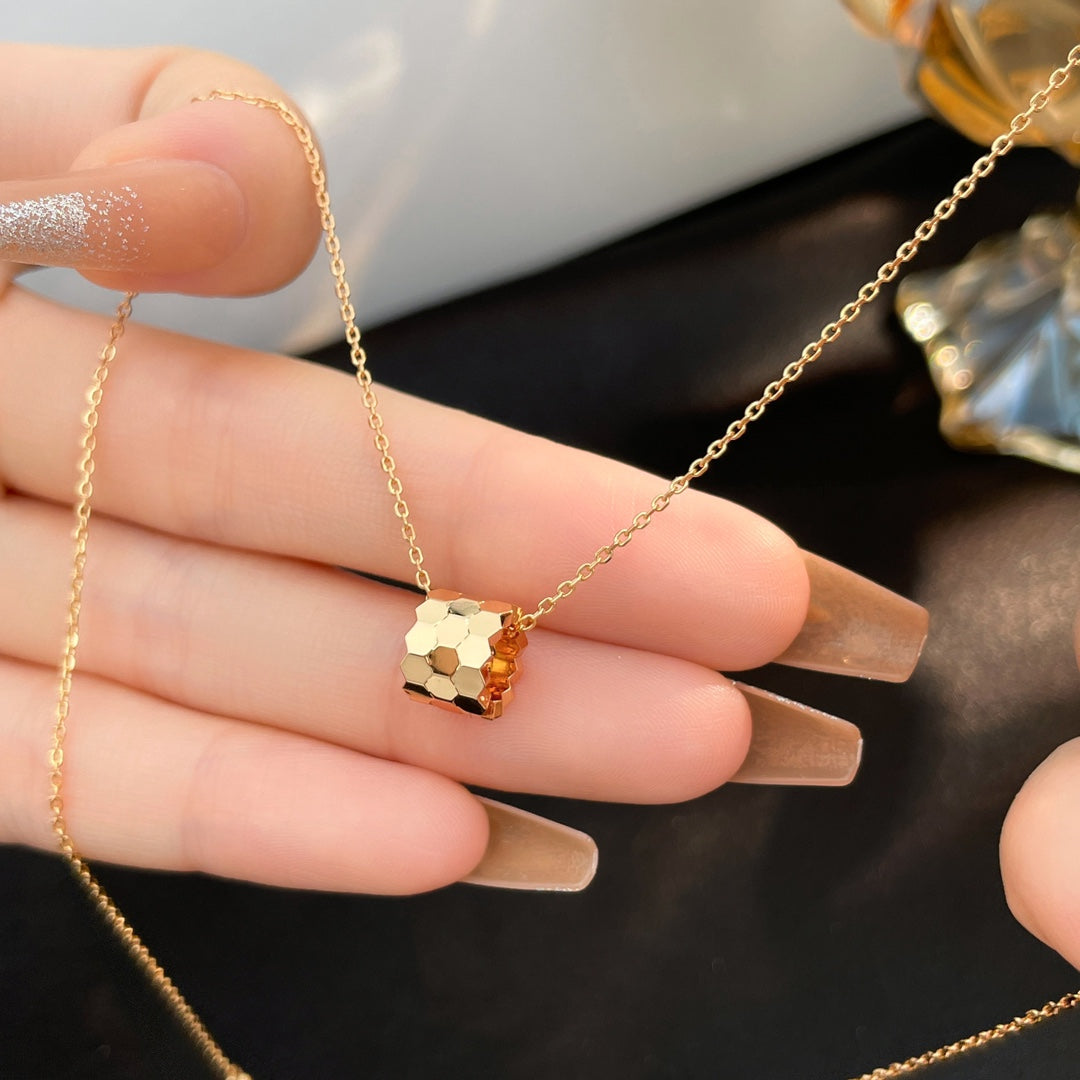 [AuraEcho]BEE MINI NECKLACE