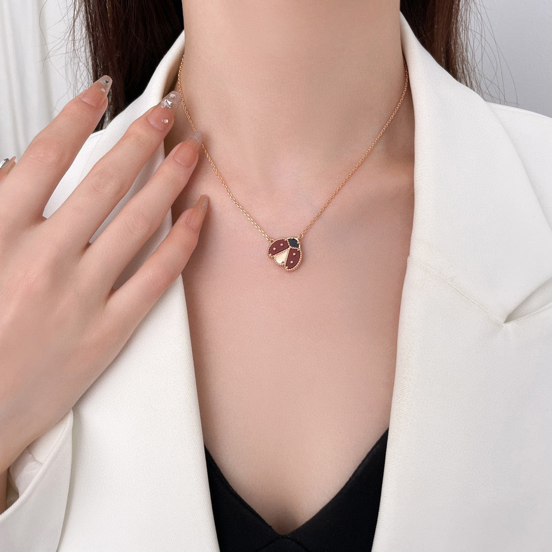 [AuraEcho]LUCKY  CARNELIANS LADYBUG NECKLACE