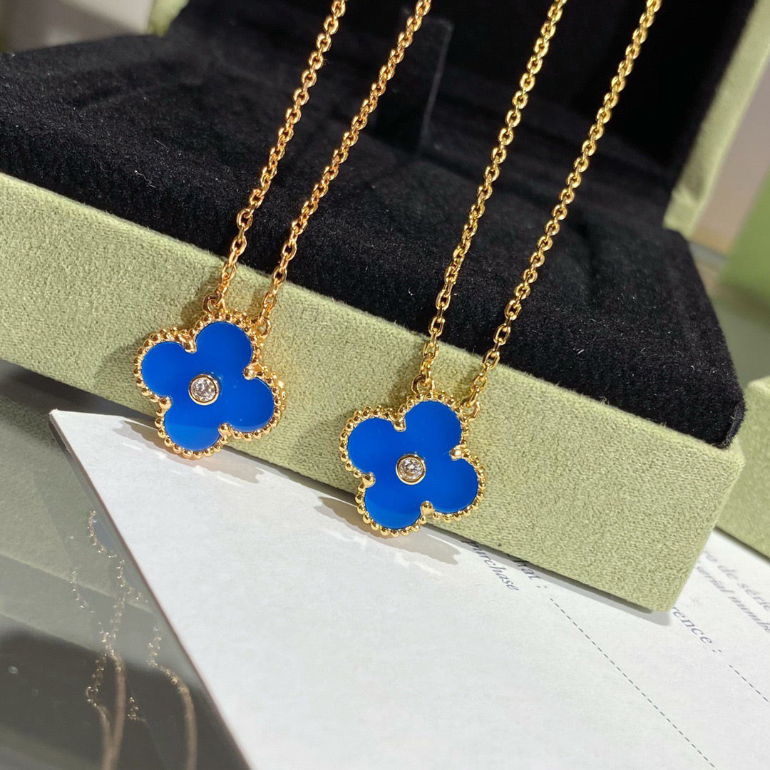 [AuraEcho]CLOVER 15MM DIAMOND AND BLUE AGATE NECKLACE