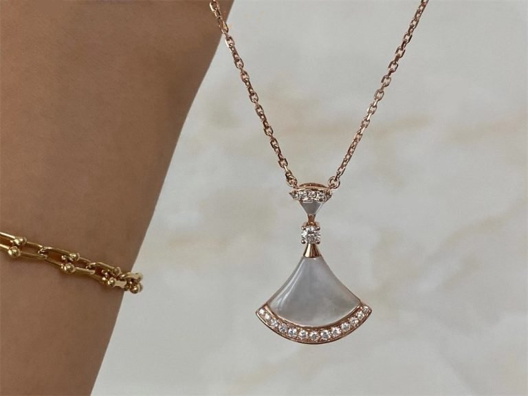 [AuraEcho]DREAM NECKLACE MOP PINK GOLD DIAMOND
