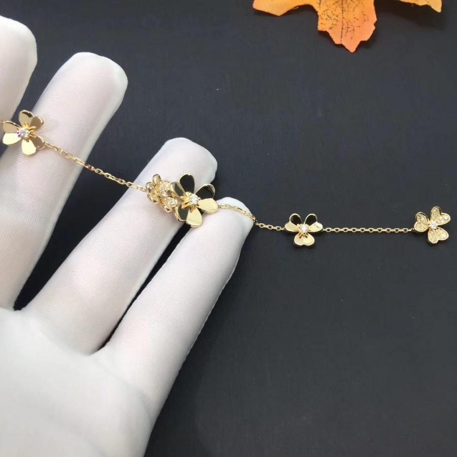 [AuraEcho]FRIVOLE GOLD 5 FLOWERS BRACELET