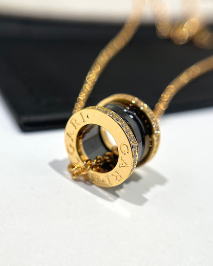 [AuraEcho]ZERO 1 BLACK CERAMIC DIAMOND PINK GOLD NECKLACE